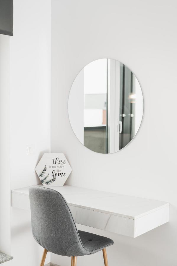 Skylark - Zurich Studio With Terrace & Mountain View براشوف المظهر الخارجي الصورة